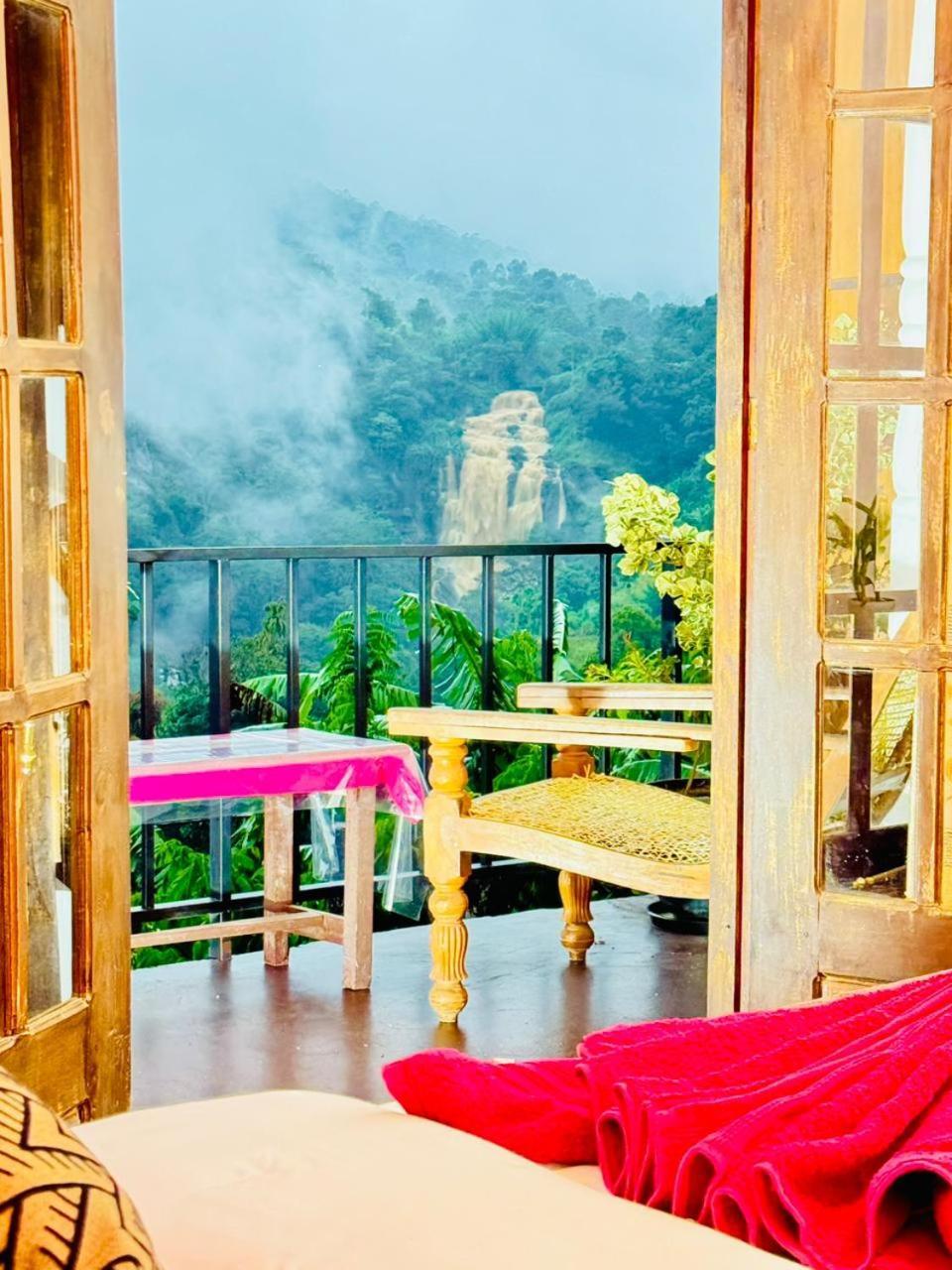 فندق Rock Grand View إيلا المظهر الخارجي الصورة